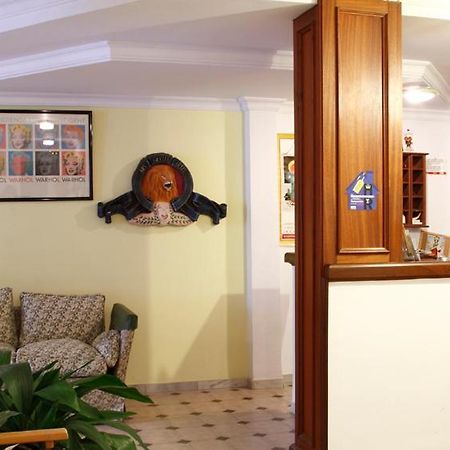Bed & Breakfast Niagara L'Alfas del Pi Exterior foto
